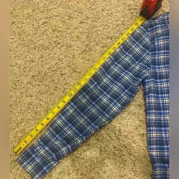 Vineyard Vines Blue Whales Plaid Cotton Flannel Button Down size XL - Picture 8 of 10